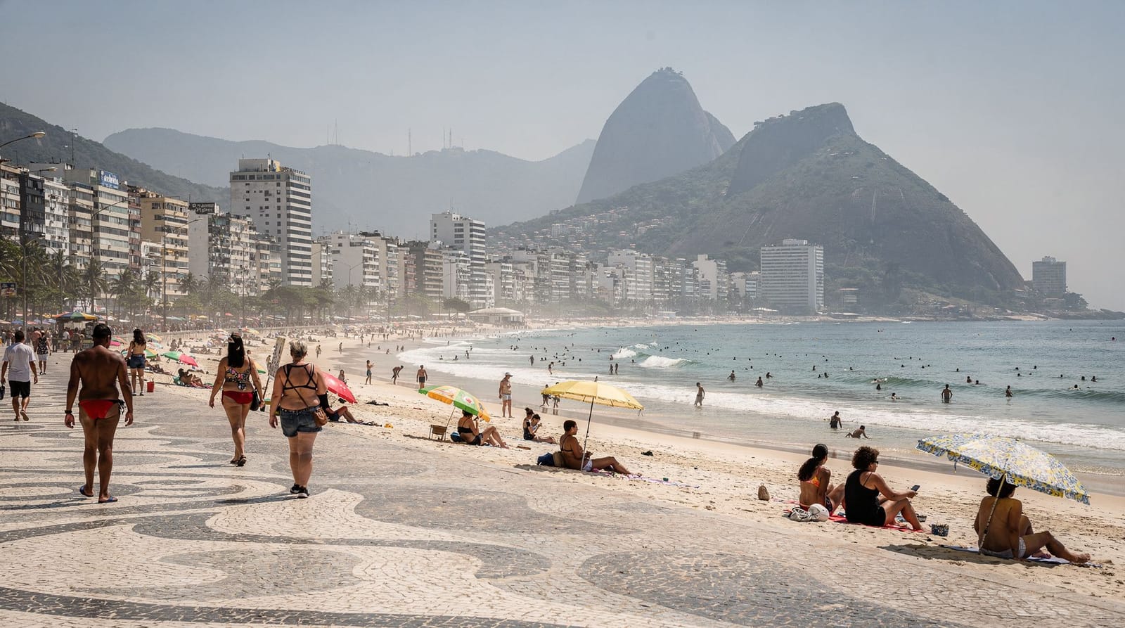 Copacabana vs Ipanema — where to stay, where to swim
