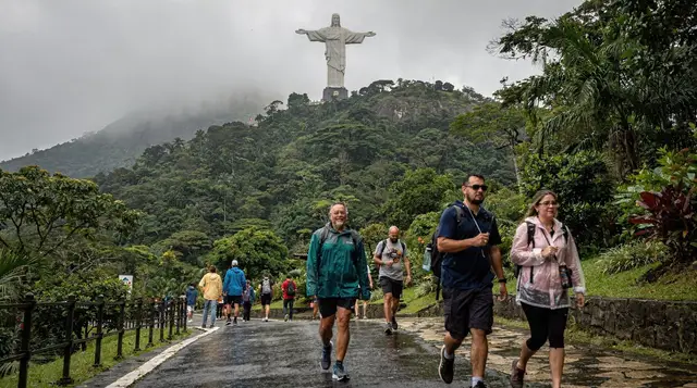 Rio de Janeiro: Half-Day Christ the Redeemer and City Tour