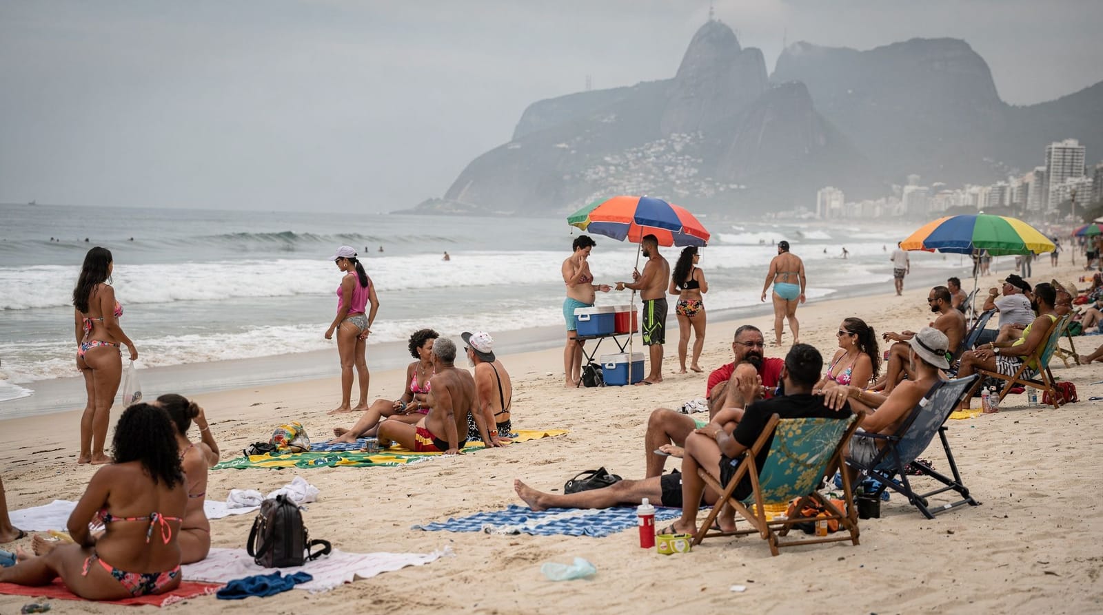 Rio beach etiquette — the unwritten rules