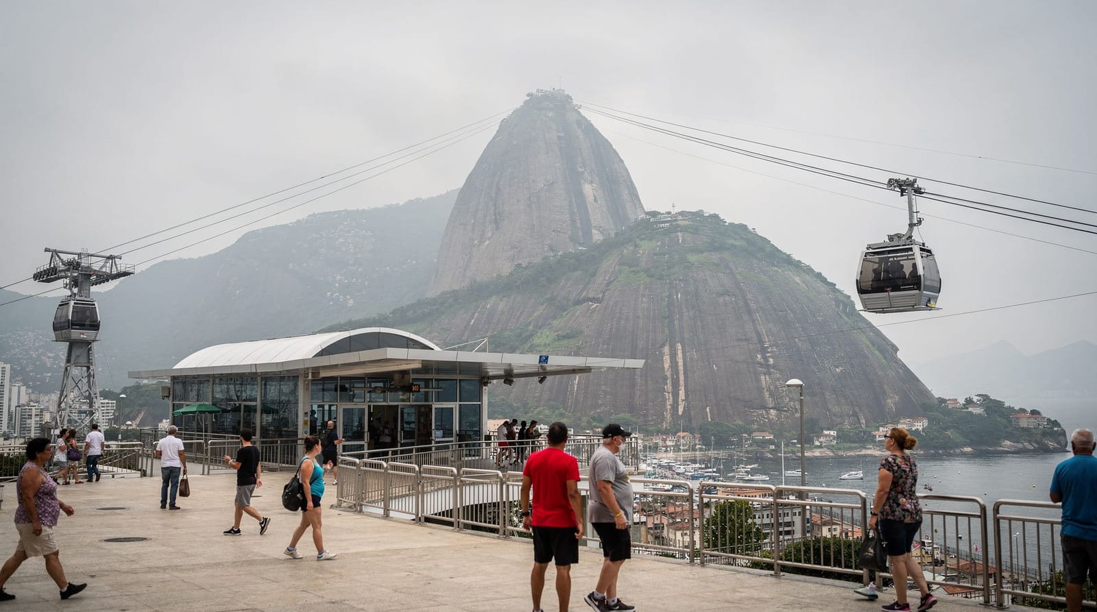 Sugarloaf Mountain guide — the two cable cars, explained