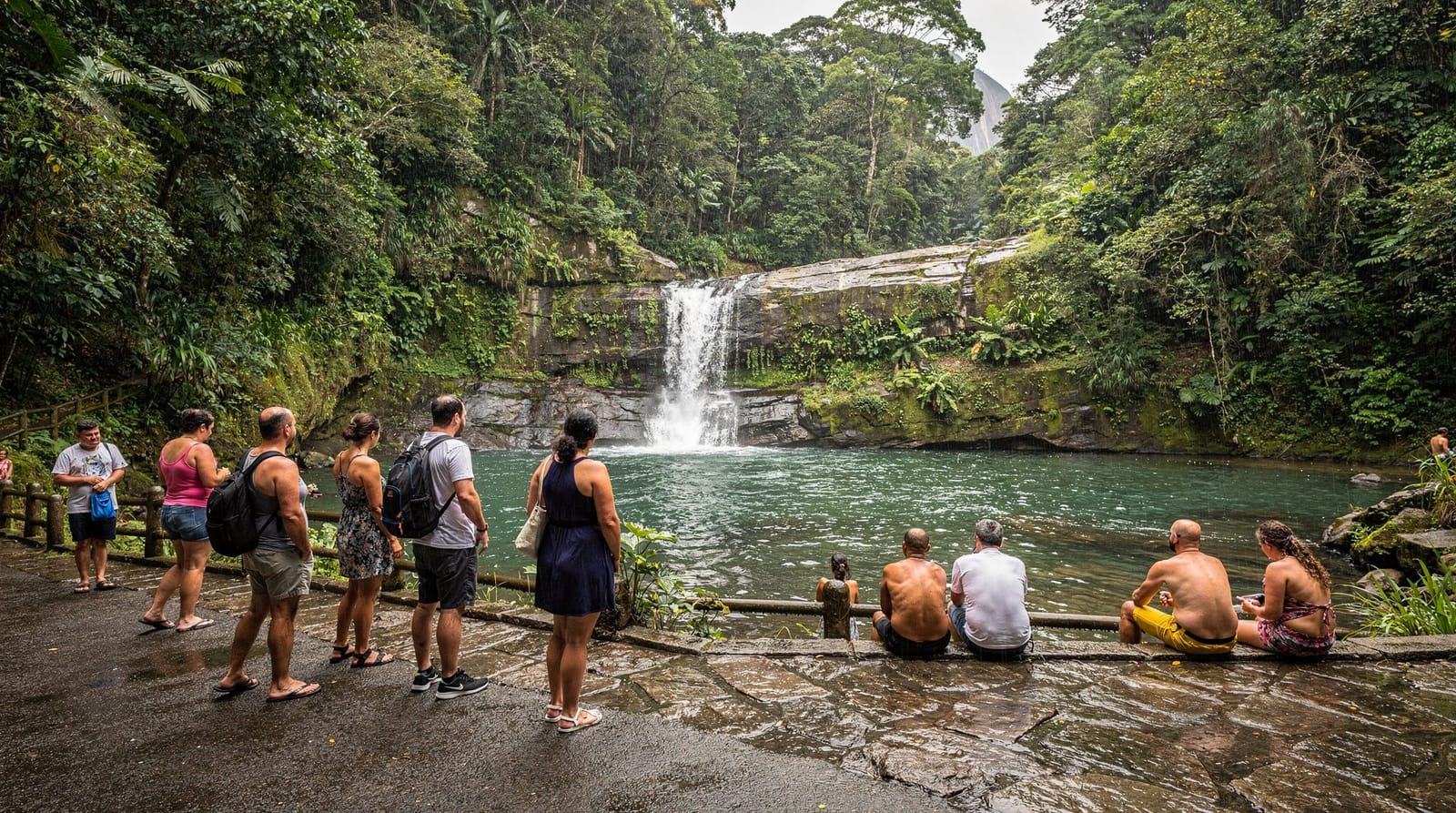 Waterfalls of Tijuca — Cascatinha Taunay and the swimmable pools